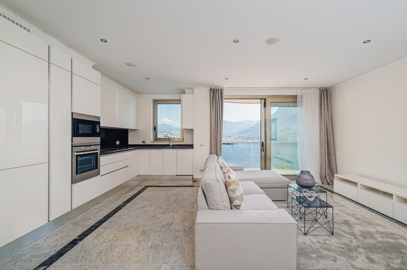 SPETTACOLARE 3.5 LOCALI AMMOBILIATO CON VISTA LAGO A PARADISO (2)