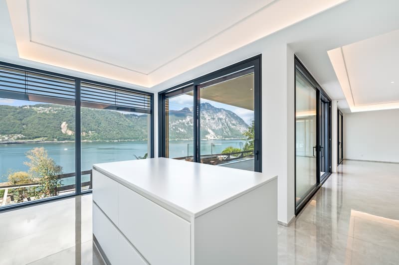 LUSSUOSO APPARTAMENTO DI 5.5 LOCALI CON VISTA LAGO (5)