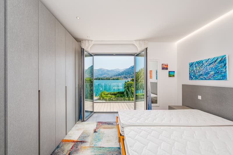 ATTICO VISTA LAGO A PARADISO ARREDATO (10)