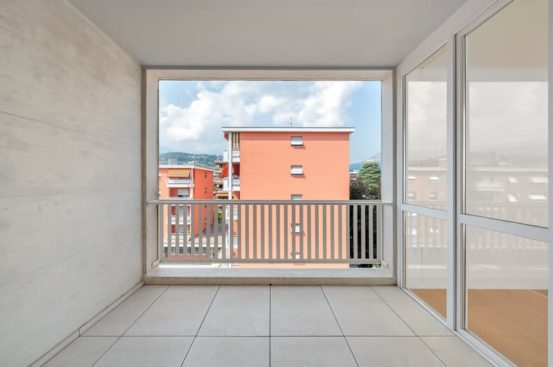 ATTICO DUPLEX CON ROOF E VISTA LAGO (11)