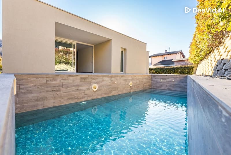 villa Moderna con piscina e grande terreno 1000 mq (2)