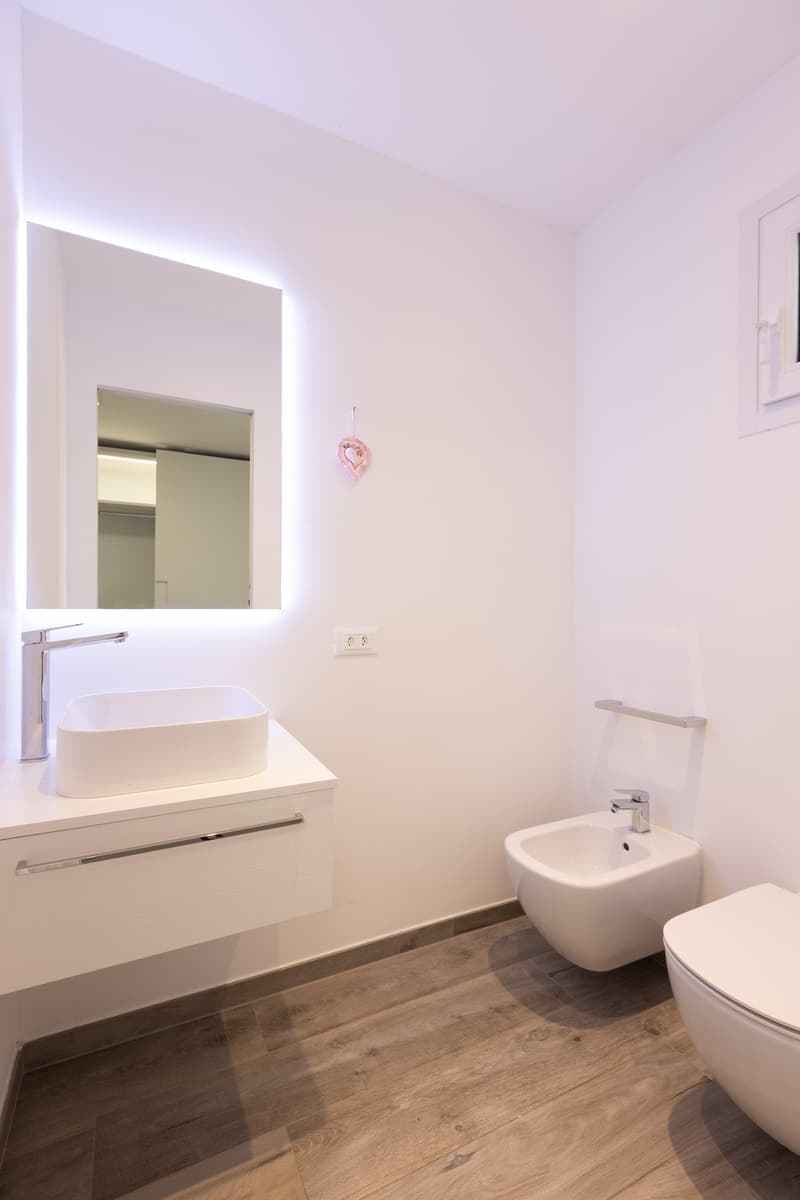villa Moderna con piscina e grande terreno 1000 mq (12)