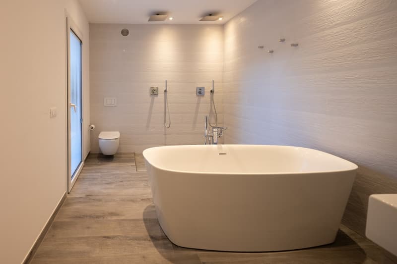 villa Moderna con piscina e grande terreno 1000 mq (13)