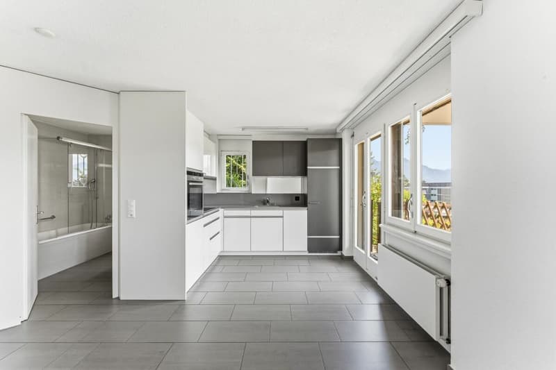 Vielseitiges Zweifamilienhaus mit Potenzial in begehrter Wohnlage von Meggen (4)