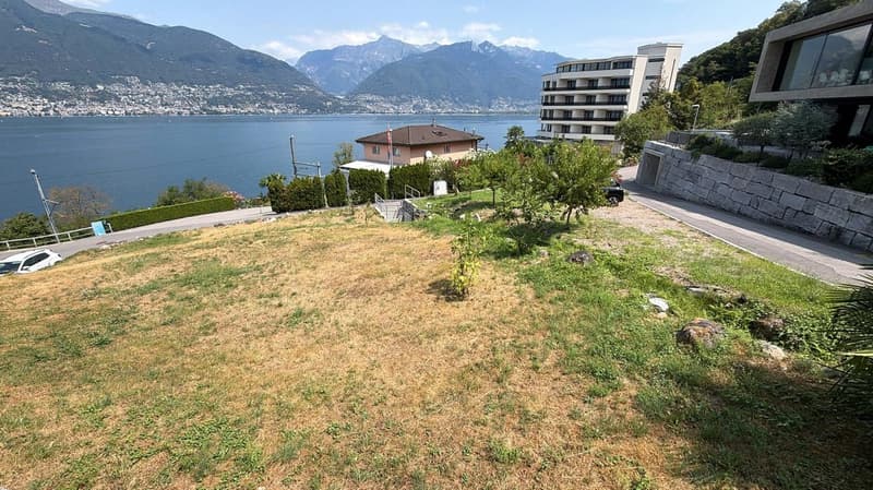 TERRENO UNICO CON VISTA MOZZAFIATO A 180° SUL LAGO MAGGIORE (7)