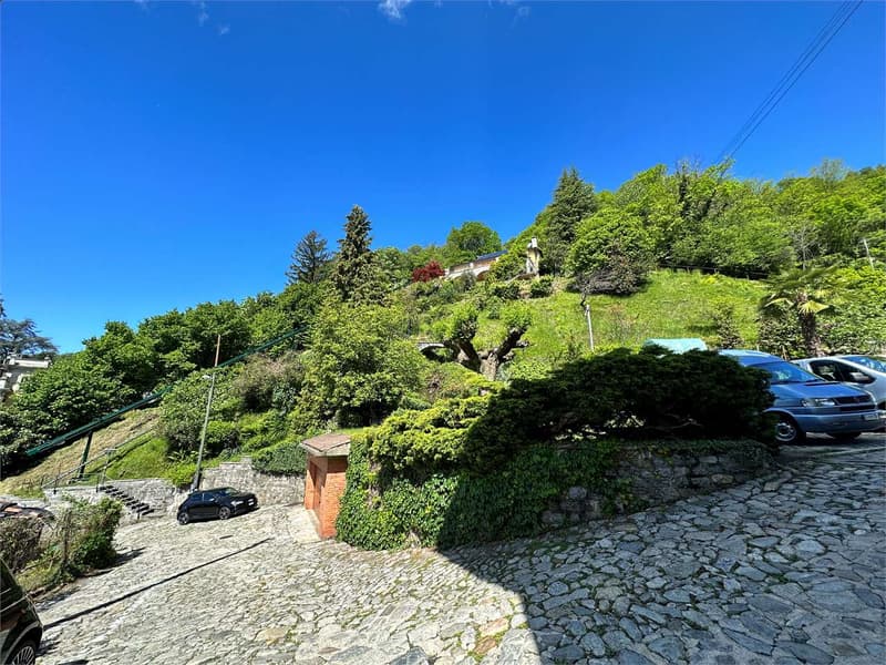 A CURIO immerso nel verde - Duplex di 2.5 locali (13)