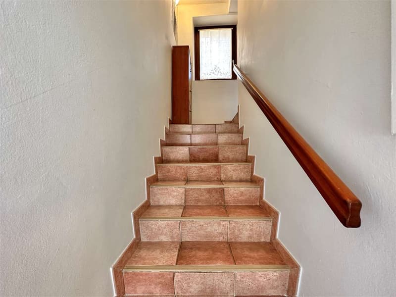 A CURIO immerso nel verde - Duplex di 2.5 locali (5)