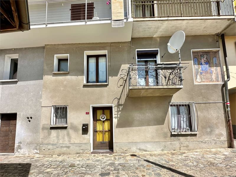 A CURIO immerso nel verde - Duplex di 2.5 locali (12)