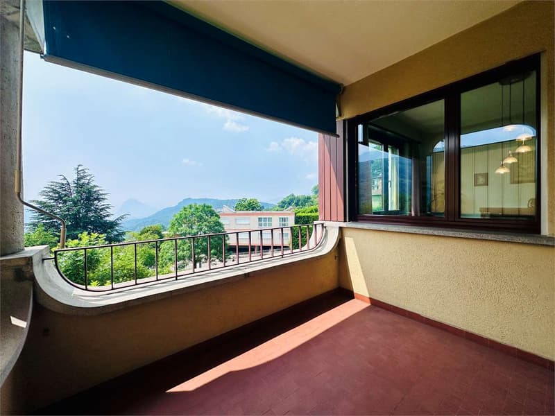 Lopagno -  ampio 2.5 locali con terrazza vista lago e piscina (3)