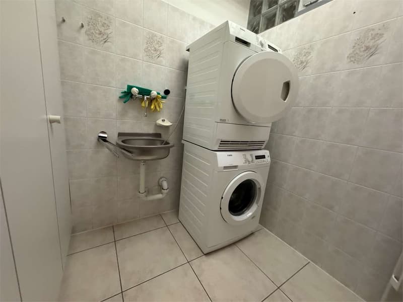 Attico di 3.5 locali di 145 m² con ampie terrazze e vista aperta (11)