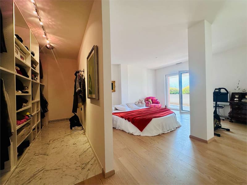 RUVIGLIANA - Elegante Duplex giardino vista lago (10)