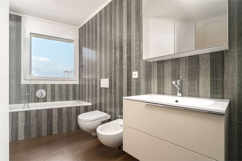 Melide - moderno 4.5 loc. con vista lago e roof-top (9)