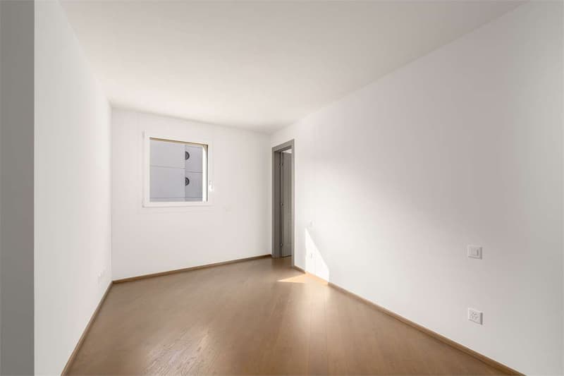 Melide - moderno 4.5 loc. con vista lago e roof-top (6)