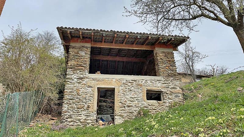 Casa con giardino e cascina (casa secondaria) (9)