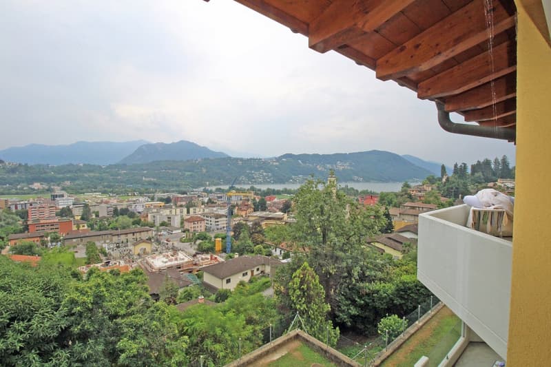 Attico di 2,5 locali con vista lago (4)