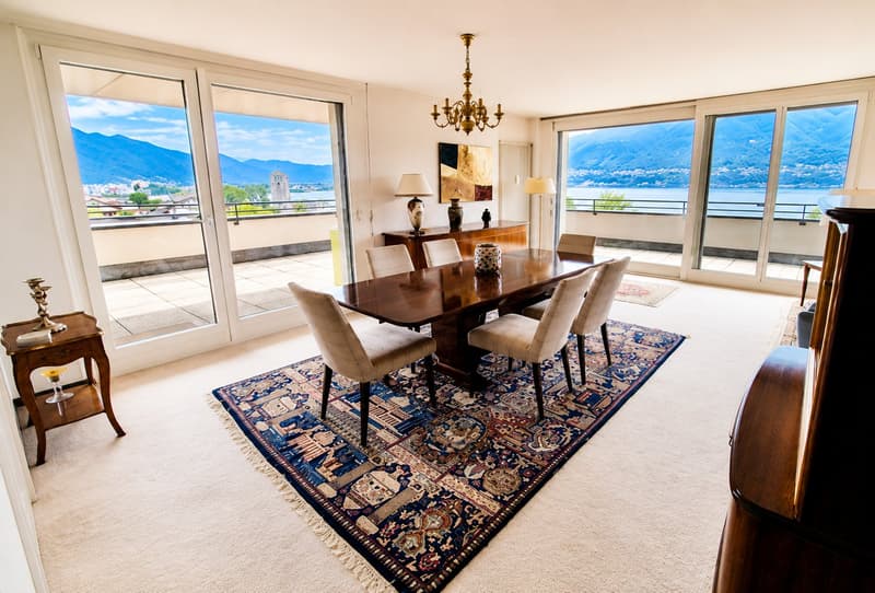 Exklusives Penthouse mit Panoramaterrasse und 180°-Seeblick (3)