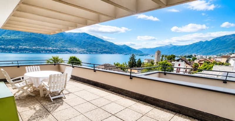 Exklusives Penthouse mit Panoramaterrasse und 180°-Seeblick (1)