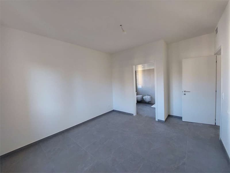 2342: Lugano, app. 3.5 locali ristrutturati (8)