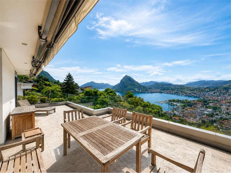 Esclusivo Attico con Roof Garden e Vista Panoramica sul Lago di Lugano (2)
