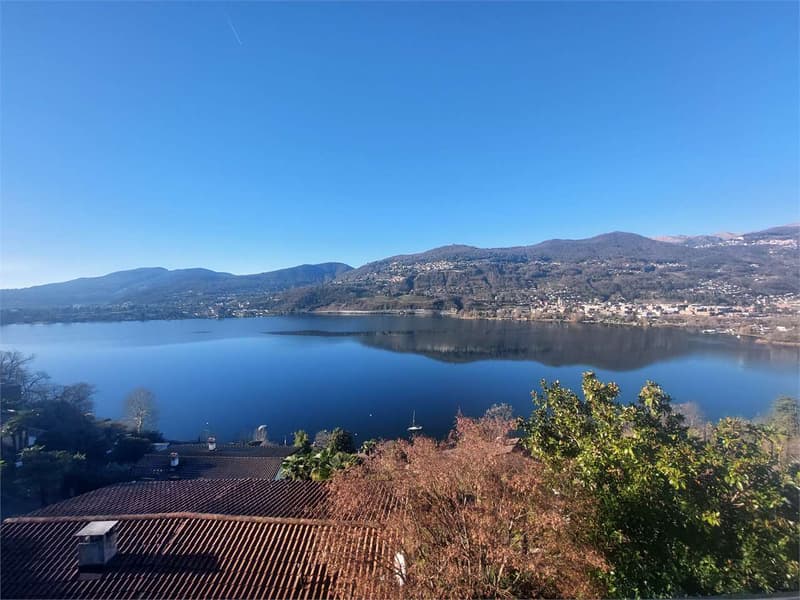 2473_Montagnola, rinnovato 4.5 locali vista lago (9)