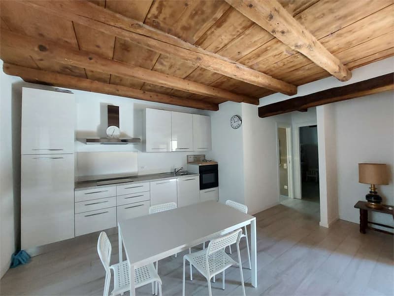 Rif. 2698 Grazioso appartamento 3.5 locali in piccola residenza (3)
