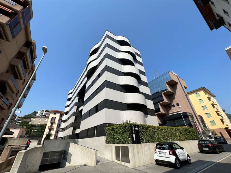 Rif. 2704 Lugano ampio 3.5 locali arredato a pochi passi dal centro pe (1)