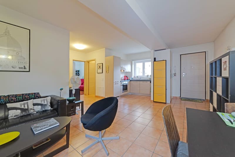 CASLANO – NUR WENIGE SCHRITTE VOM SEE | MÖBLIERTE 3.5-ZIMMER-WOHNUNG MIT TERRASSE – ZWEITWOHNSITZ (4)