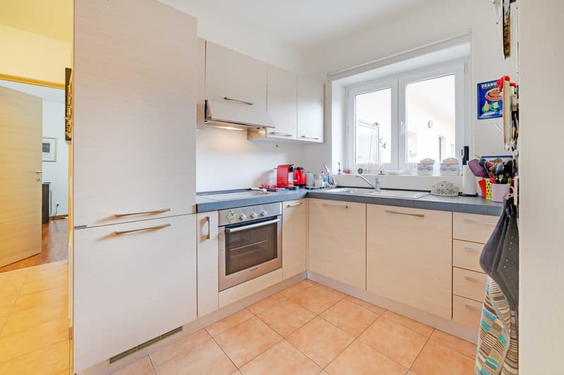 CASLANO – NUR WENIGE SCHRITTE VOM SEE | MÖBLIERTE 3.5-ZIMMER-WOHNUNG MIT TERRASSE – ZWEITWOHNSITZ (2)