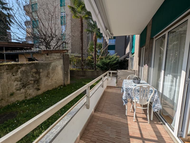 ACCOGLIENTE APPARTAMENTO DI 3.5 LOCALI CON TERRAZZA E GIARDINO (11)
