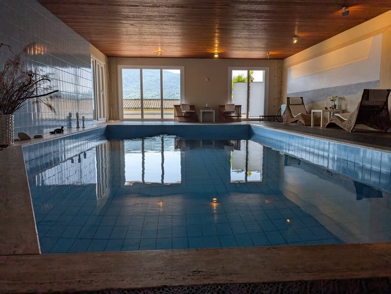 VISTA LAGO - PISCINA INTERNA - TUTTO MERAVIGLIOSO (2)