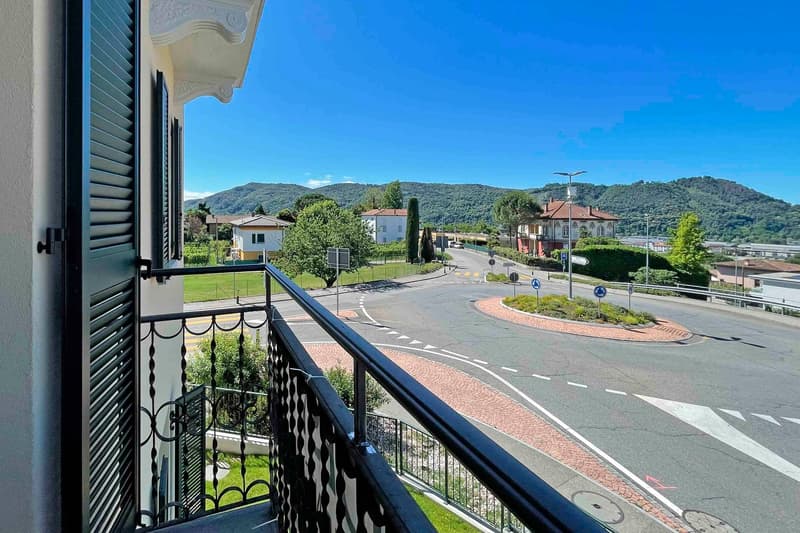 Moderno ed elegante appartamento con favolosa terrazza coperta e giardino (14)
