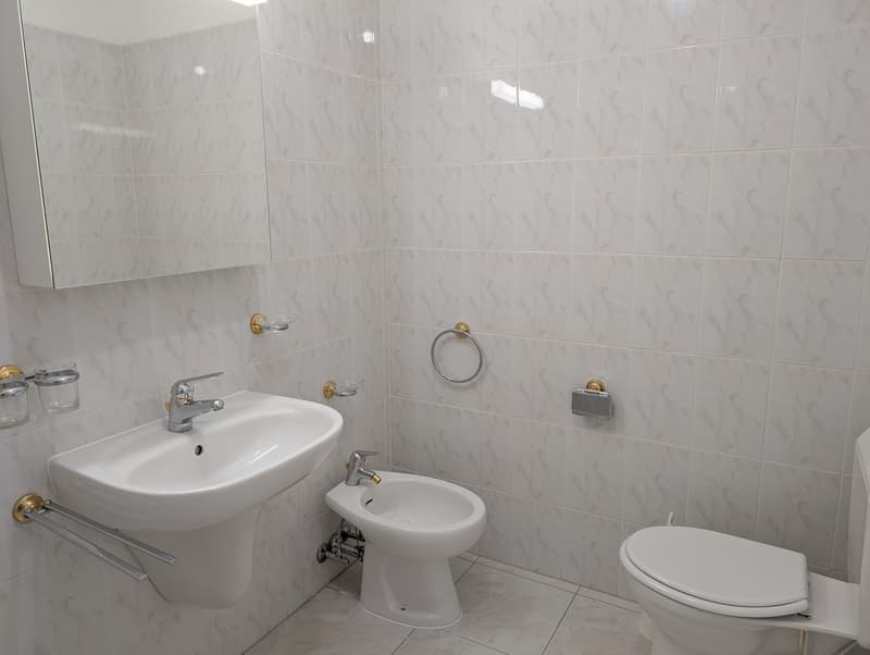 Appartamento di 4 locali  con imprendibile e unica vista Lago (19)