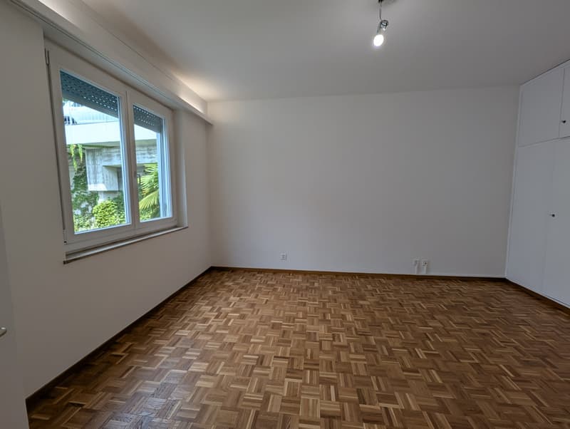 Appartamento di 4 locali  con imprendibile e unica vista Lago (14)