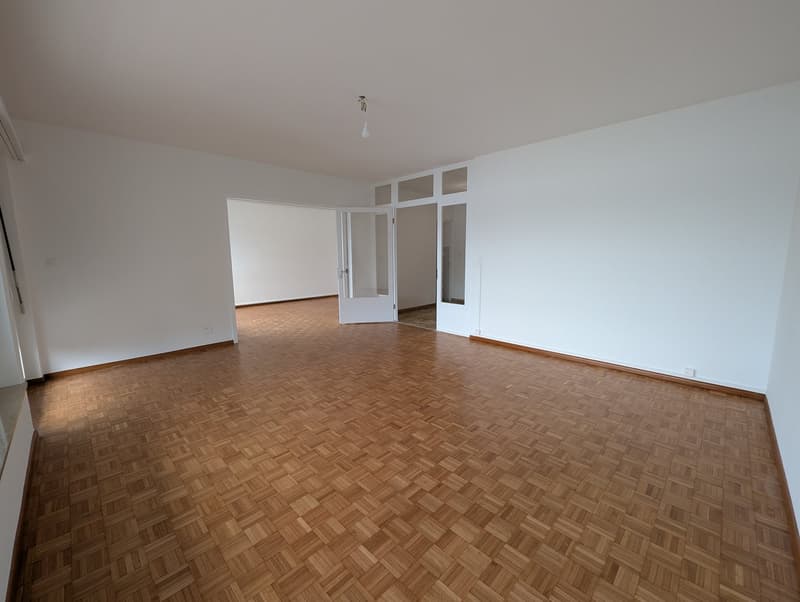 Appartamento di 4 locali  con imprendibile e unica vista Lago (10)