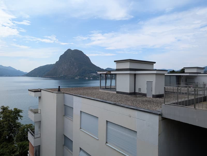 Appartamento di 4 locali  con imprendibile e unica vista Lago (21)