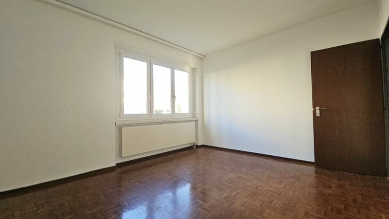 APPARTAMENTO 4.5 LOCALI A VACALLO (10)