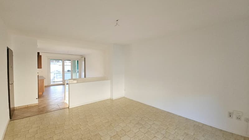 APPARTAMENTO 4.5 LOCALI A VACALLO (6)