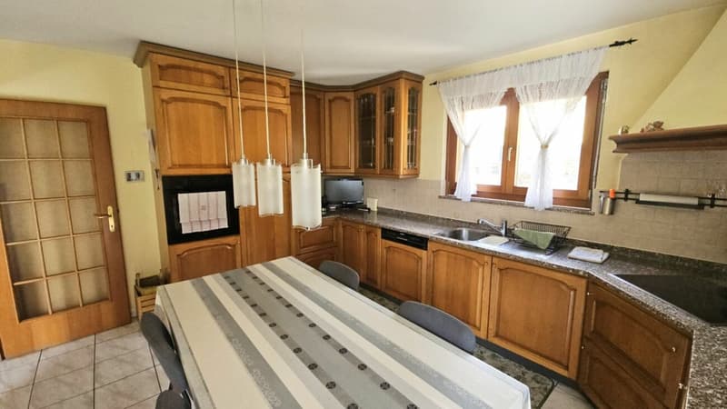 AMPIA CASA INDIPENDENTE CON GIARDINO (10)