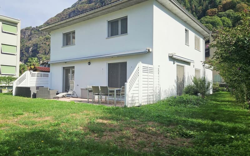AMPIA CASA UNIFAMILIARE DI 5.5 LOCALI A OSOGNA (1)