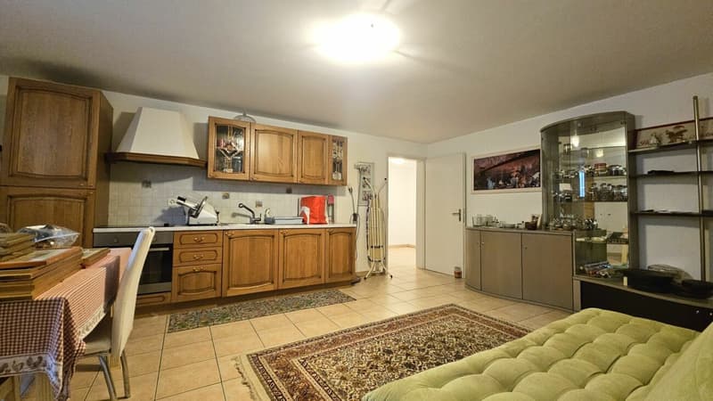 VILLETTA UNIFAMILIARE CON BEL GIARDINO (13)