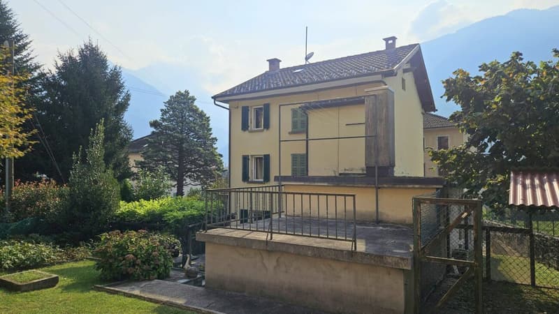AMPIA CASA UNIFAMILIARE CON GIARDINO A S.VITTORE (7)