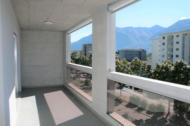 Funzionale e luminoso attico di 2.5 locali a Locarno a pochi passi dalla città vecchia (5)