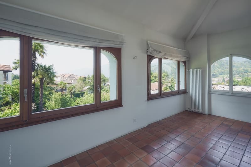 Affittasi luminoso appartamento di 6 locali a Origlio (26)