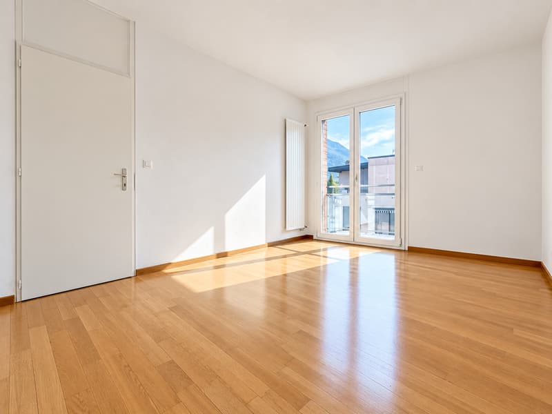 Appartamento luminoso con vista a Lugano – Disponibile subito (5)