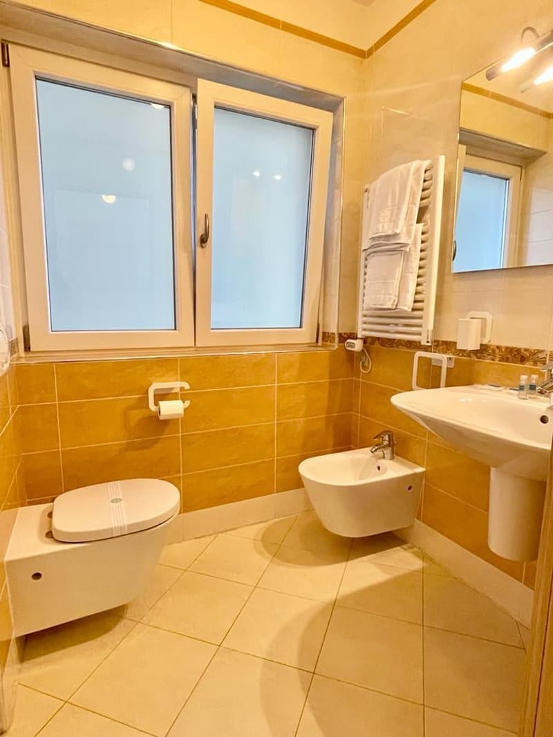 STUDIO ARREDATO IN ZONA CASSARATE (10)