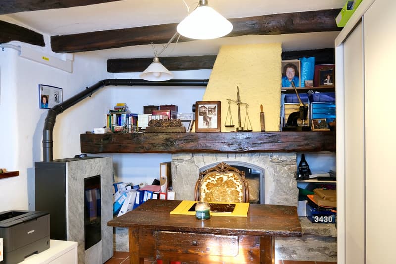 Luminosa casa di charme a Gordola in contesto residenziale. (18)