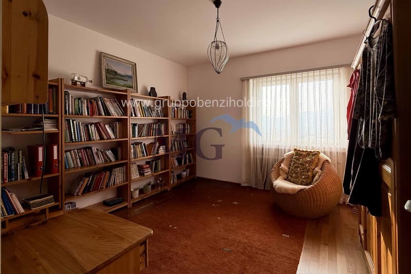 Appartamento di 3,5 locali all'ultimo piano in zona residenziale (8)