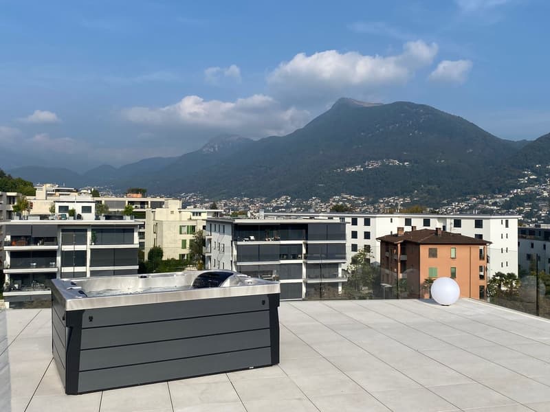 Attico di lusso con terrazza e jacuzzi a Massagno – Disponibile subito (29)