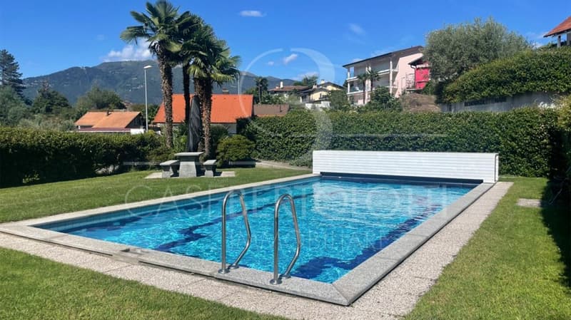 Sonnenverwöhnte Gartenwohnung mit Seesicht, Pool und Jacuzzi in Vairano (2)
