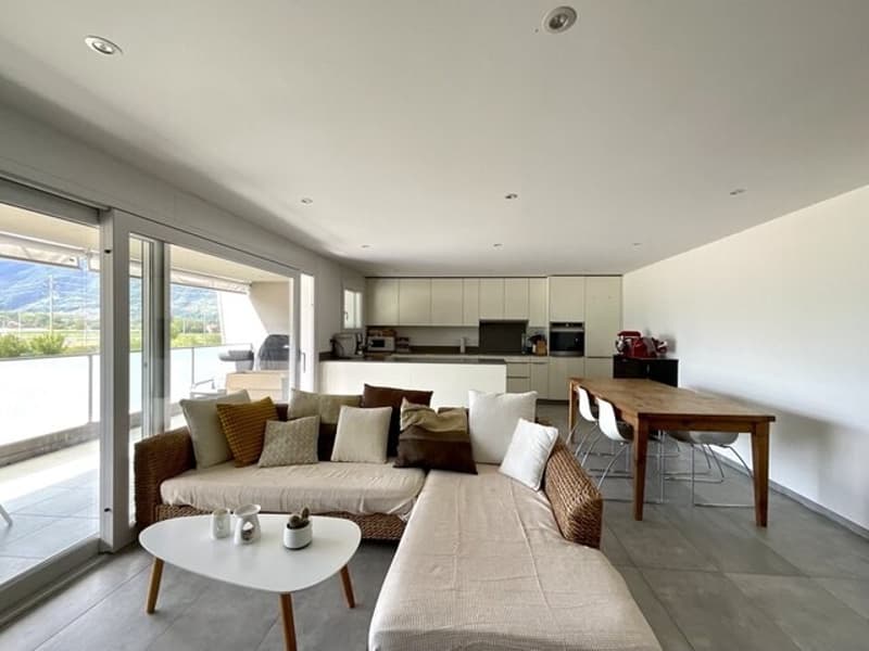 CONTONE - VENDESI MODERNO APPARTAMENTO CON AMPIA TERRAZZA (1)